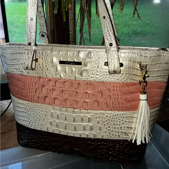 Brahmin Med Asher Marquis Pink Cassini BCA. - Picture 2 of 8